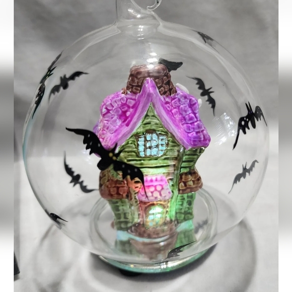 Gerson SPOOKY HALLOWEEN LED Glass Globe 7 Changing Colors GHOST HOUSE EUC W Box - Picture 9 of 11